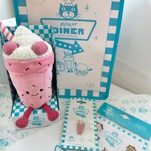NWT Jellycat diner FAO Schwarz exclusive Pink Bubbeca milkshake w/tote, stickers